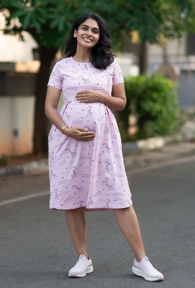 Pink Giraffee Printed Feeding & Maternity Premium Loungewear