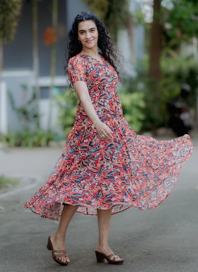 Gallery Bloom Feeding  Midi