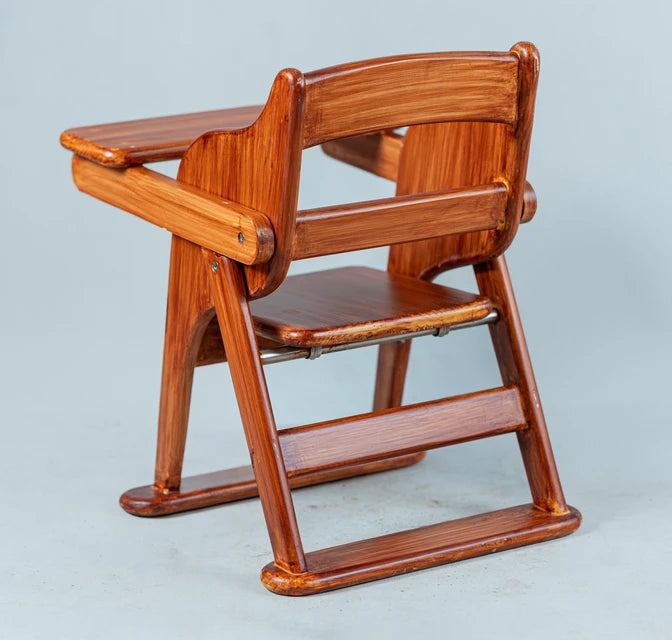 Snuggle Seat ??Baby Low Chair