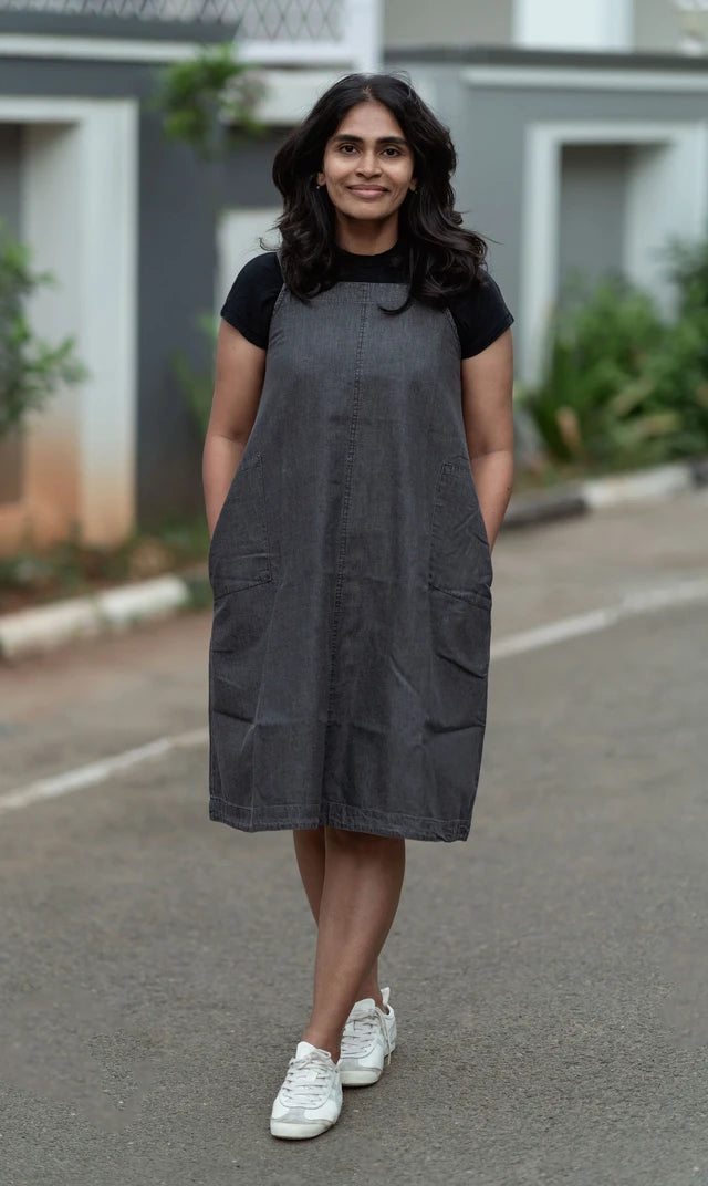 Black Denim Casual Midi